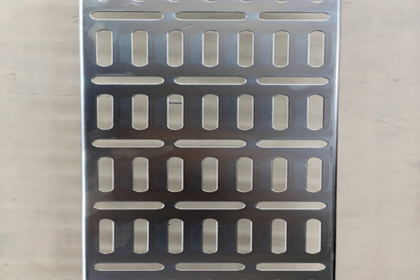 TA-6627 CABLE TRAY 7.5 cm. WIDTH FOR CABLE RUN 27U