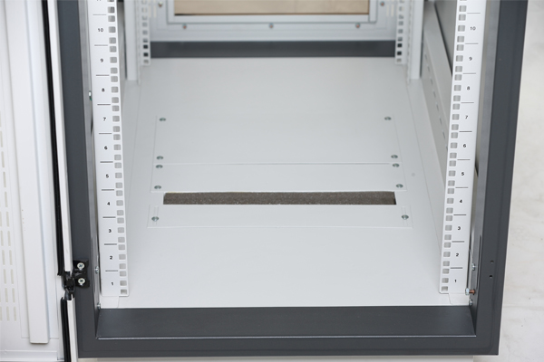 FR-8145 FR 19" PERFORATION EXPORT SERVER RACK 45U (80X110 cm.)